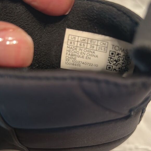 Tom’s Waterproof Black Wedge Ankle Leather/Nylon Boots(Size 8.5) - Picture 7 of 8